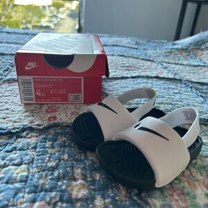 NWOT Nike Kawa Slide Black and White Toddler sz 4c